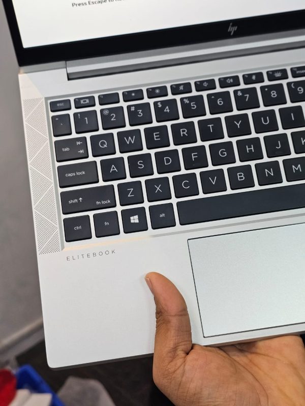 HP ELITEBOOK 830 G7  Refurbished / I5-10TH GEN /8 GB RAM /16 GB RAM / 256 GB SSD /512 GB SSD/1 TB SSD  /WEBCAM BLUETOOTH/13" FHD NON TOUCH SCREEN /WINDOWS 10/11 PRO - Image 2