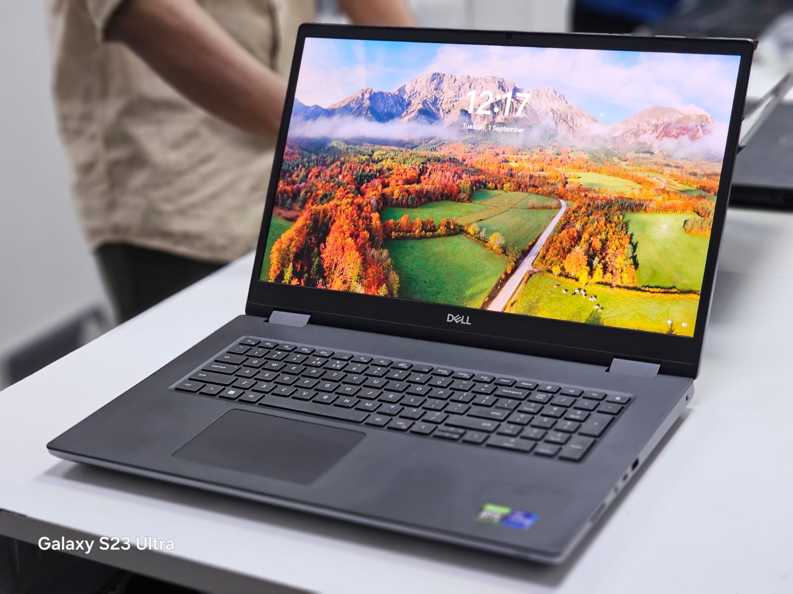 DELL PRECISION 7770 - Refurbished | Intel Core i7-12850HX CPU @ 2.10 GHz (Turbo Boost up to 4.80 GHz) - 16 Cores / 24 Threads | 16 GB RAM | 32 GB RAM | 512 GB SSD | 1 TB SSD | NVIDIA RTX A3000 12 GB Dedicated Graphics | Webcam | Bluetooth | Wi-Fi | 17.3 Inches Full HD Display | USB-C / Thunderbolt 4 Ports | Windows 10/11 Pro
